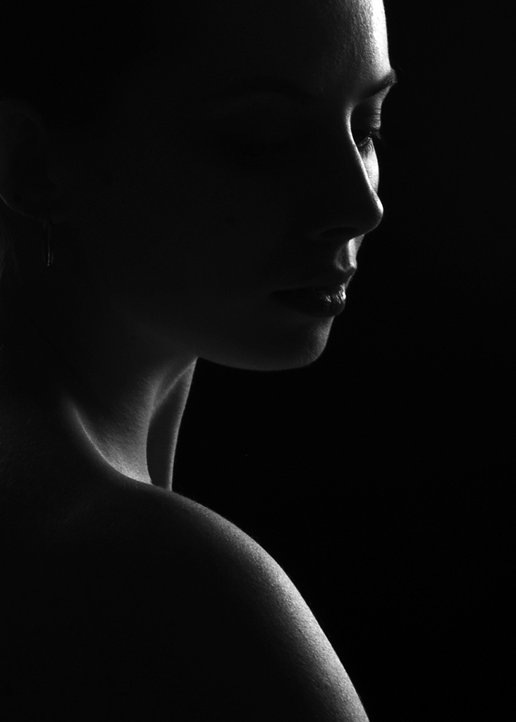 Zdjęcia portretowe na czarnym tle łódź