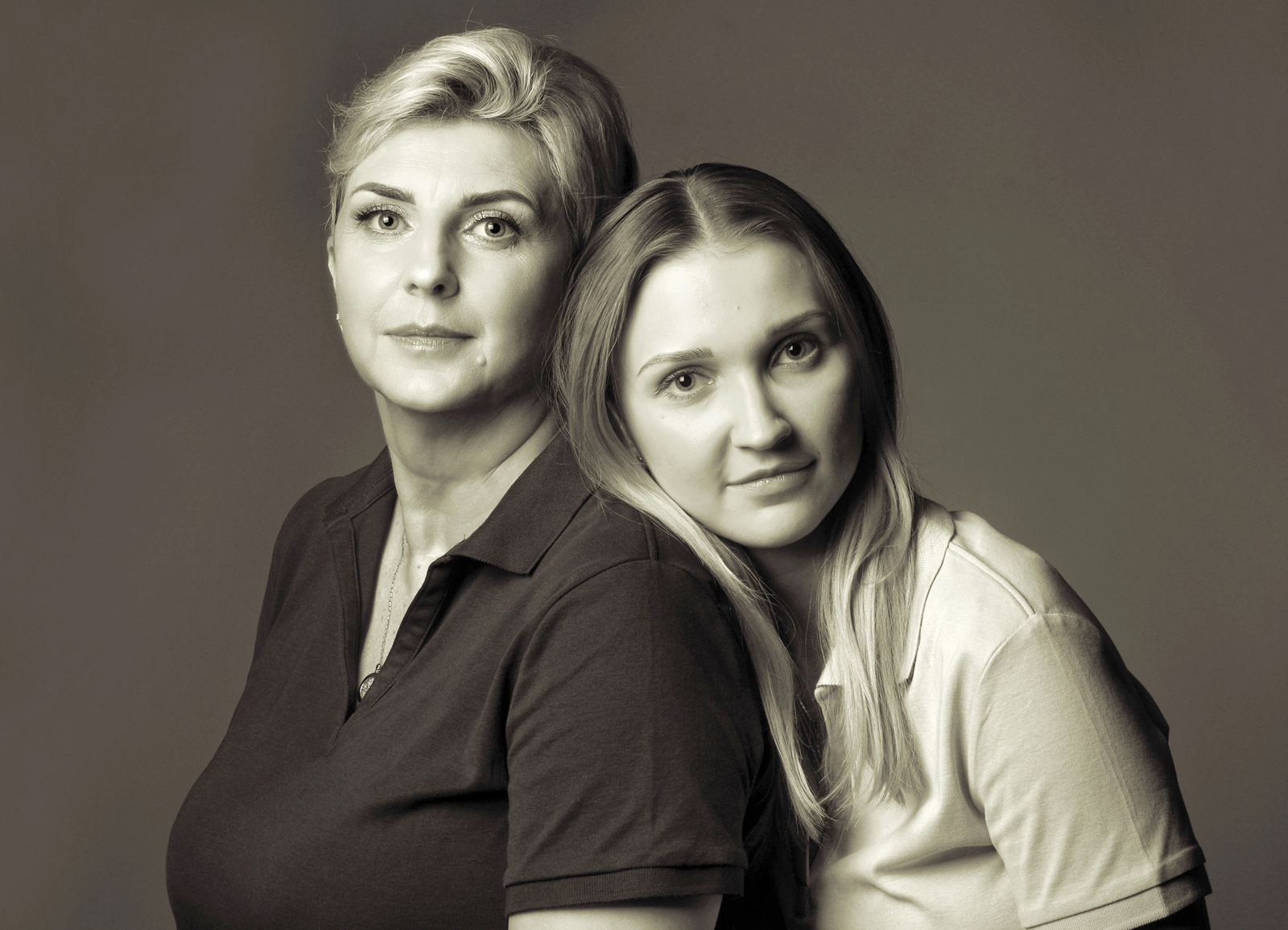 Sesja mama i córki sesja na Dzień Mamy